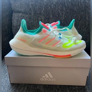 Ultraboost 22 W GX8015 white tint/turbo/mint rush